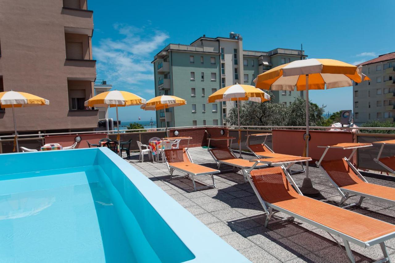 Hotel Joli Cesenatico Extérieur photo