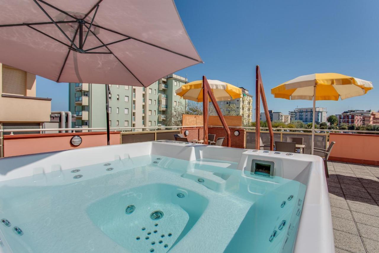 Hotel Joli Cesenatico Extérieur photo