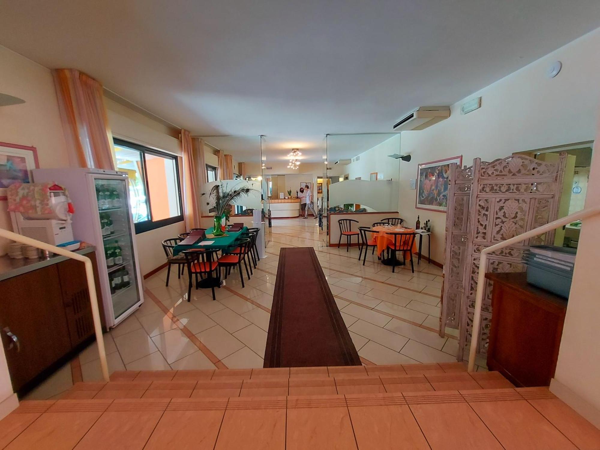 Hotel Joli Cesenatico Extérieur photo