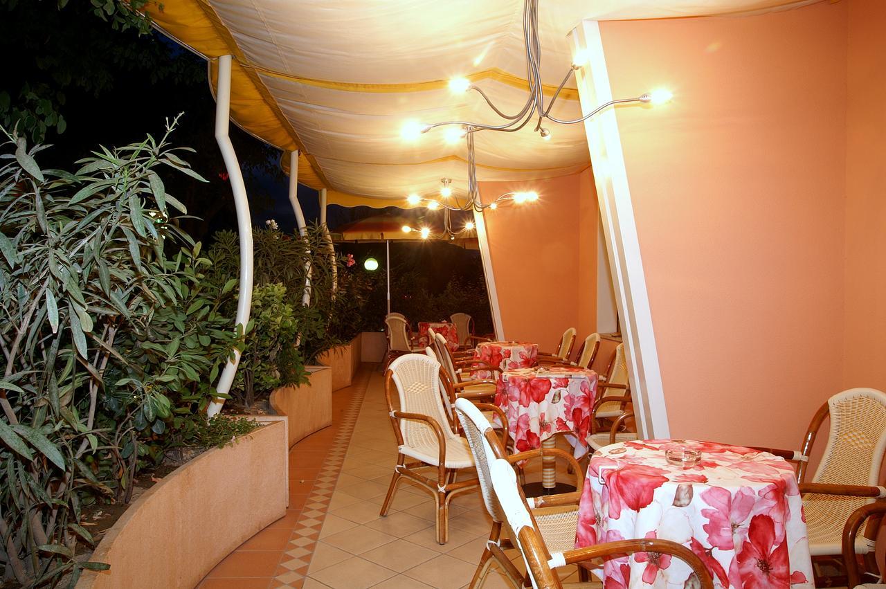 Hotel Joli Cesenatico Extérieur photo